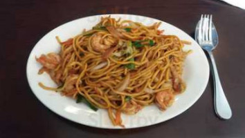 Lin's Asian Cuisine food