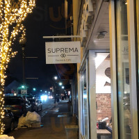 Suprema outside