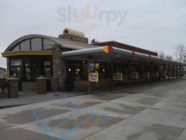 Sonic Drive-in outside