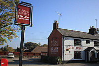 Red Lion Penyffordd inside