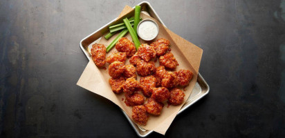 Buffalo Wild Wings Riverdale food