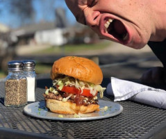 Brothers Burger Joint food