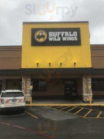 Buffalo Wild Wings outside