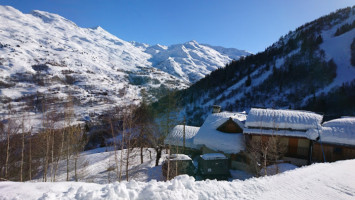 Les Chalets De L'armera outside