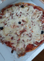 Pizza Del Plassac food