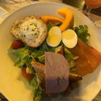 Les Trois Brasseurs food