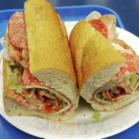 Lee's Hoagie House food