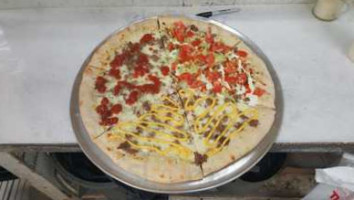 Rossi's Pizzeria food