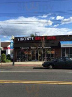 Vincent's Brick Oven Pizzeria outside