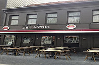 Den Antus inside