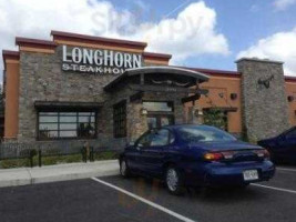 Longhorn Steakhouse California outside