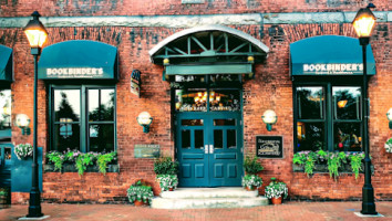 Bookbinder's Seafood Steakhouse outside