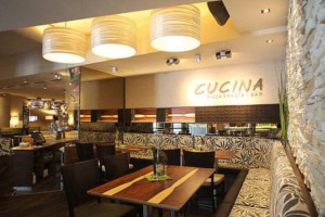 Restaurant Cucina Pizza Pasta Bar food