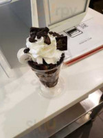 Godiva Cafe food