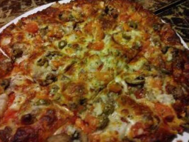 Garios Pizza Villa food