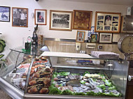 A Marisqueira food