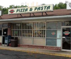 Panatieri's Pizza Pasta- Branchburg outside