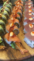 Sushi Takumi food