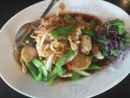 Royal Thai Cuisine food