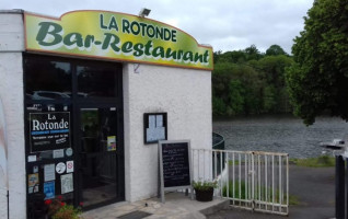 La Rotonde outside