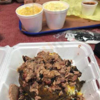 Massey's Bbq food