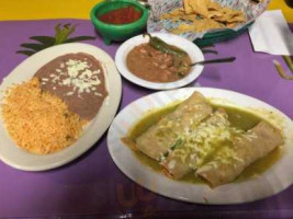 Cazadorez Mexican food