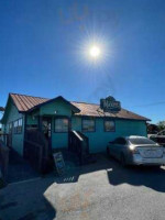 Maxine's Gumbo House outside