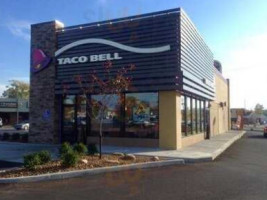 Taco Bell outside