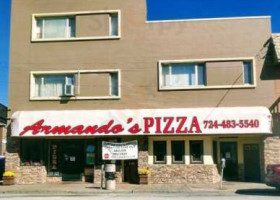 Armando's Pizza outside