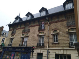 Brasserie Des Halles food