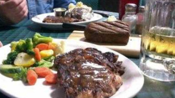 Big Bob's Steakhouse food