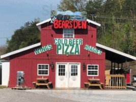 The Bears Den outside