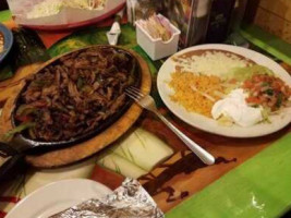 El Maguey Grill food