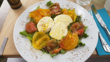 Une Table au Soleil food