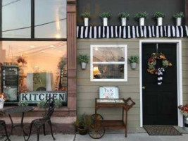 The Kitchen On Lafayette food