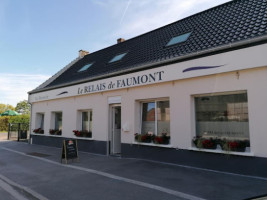 Le Relais De Faumont outside