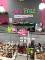 Sweet Frog Frozen Yogurt food