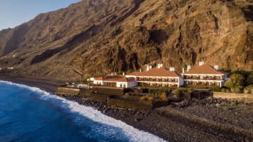 Parador De El Hierro inside