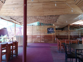 El Rancho inside