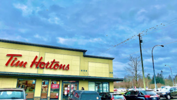 Tim Hortons outside