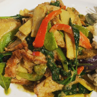 Sweet Basil Thai Cuisine food