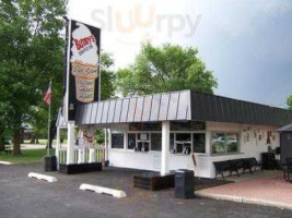 Buddys Drive-in inside