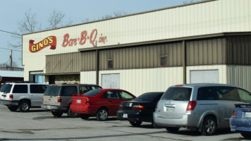 Gino's -b-q outside