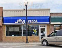 Jake's Pizza food