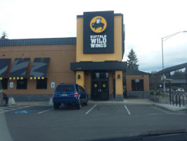 Buffalo Wild Wings outside