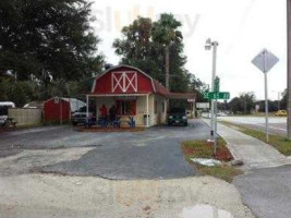 The Burger Barn outside