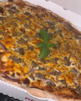 Nando Pizza food