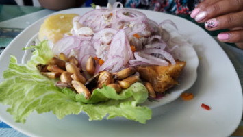 Sol Y Mar Cevichería food