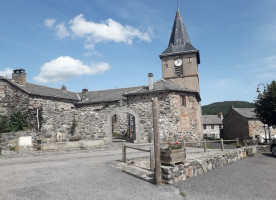 Auberge du Meygal inside