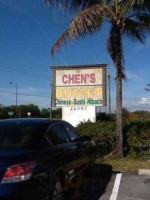 Chen's Chinese Buffet outside